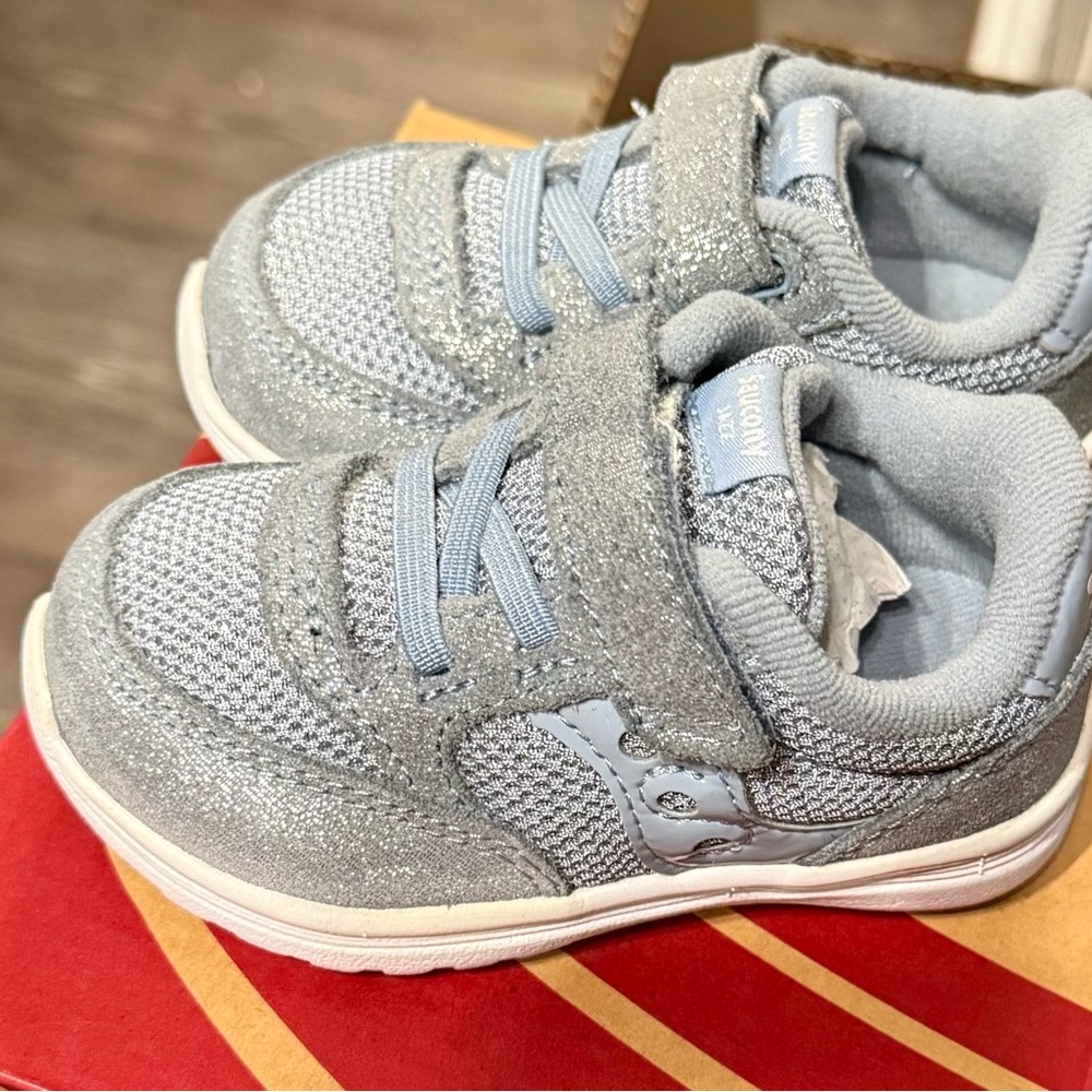 Saucony Kids Glittery Blue/ Gray Sneakers - Jazz Lite Sparkle ❇️ Baby Si…